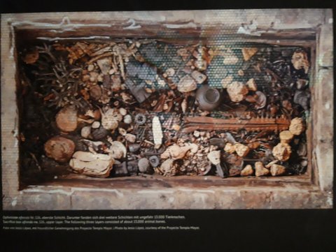 Opferstaette Ofrenda 78 (1).jpg